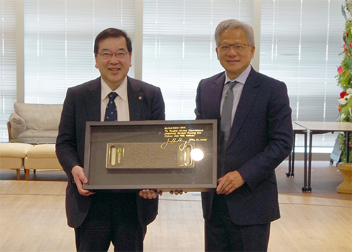 image of President Gonokami and Jensen Huang