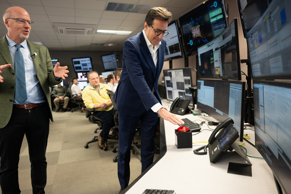 image of Darío Gil and John Hill