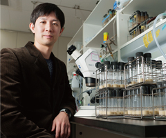 小幡 史明の写真