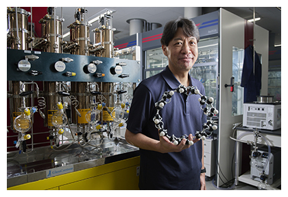 伊丹 健一郎の写真