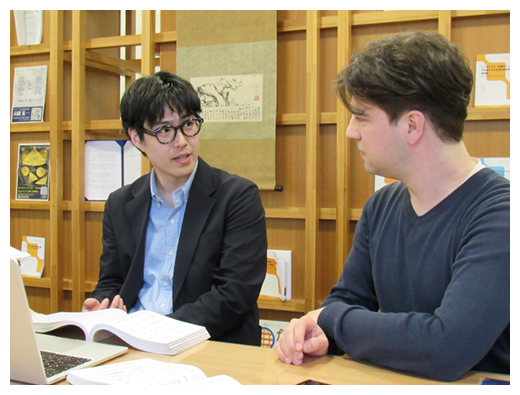 海外の大学とのディスカッション風景の写真