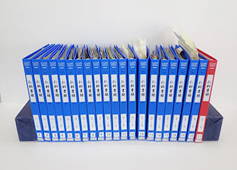 修復前の資料を保管している画像