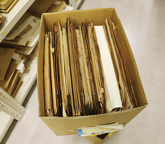 資料を仮整理して保管している画像