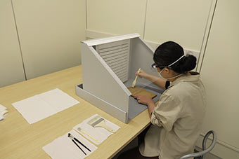 クリーニング作業中の画像