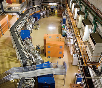 超伝導RIビーム生成分離装置の写真