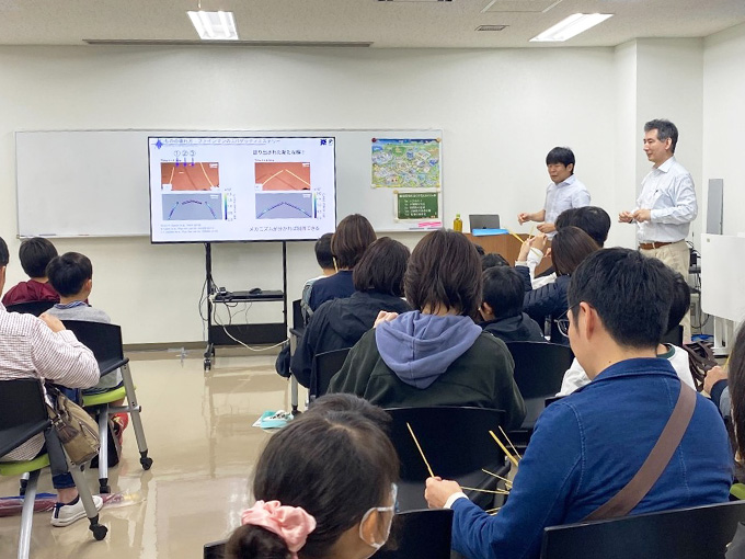 講演会の様子の写真