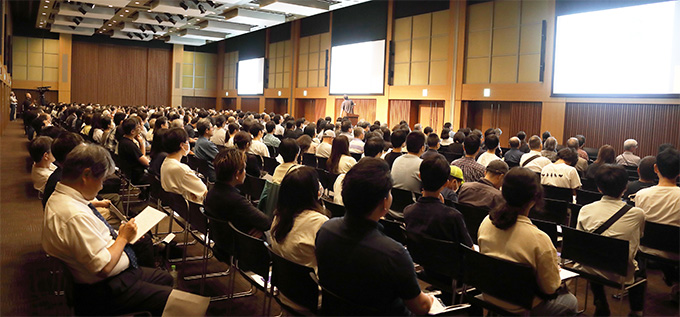 会場の様子の写真