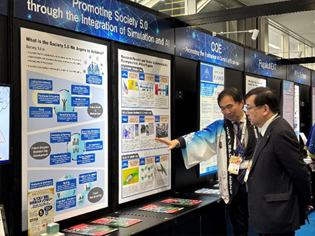 R-CCSブースの様子