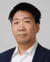 鈴木 泰成の写真