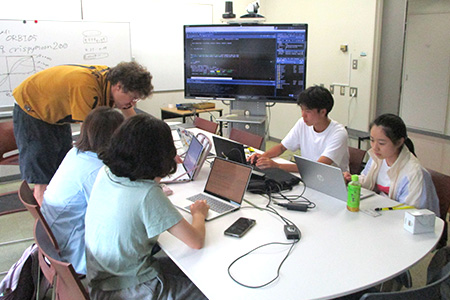 実習の様子：Bコース「Understanding the Wisdom and “Madness” of Crowds through Computational Modelling」の写真