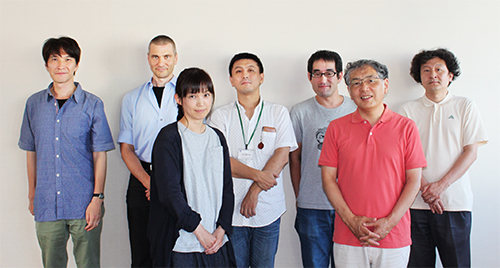 研究メンバーの集合写真