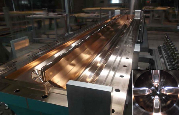 RANS-IIのRFQ加速器内部の図