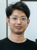 座間 拓郎の写真