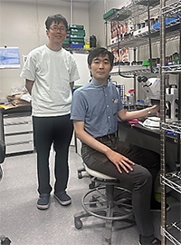 ユ・サガン チームディレクター、森川 源大 大学院生リサーチ・アソシエイトの写真