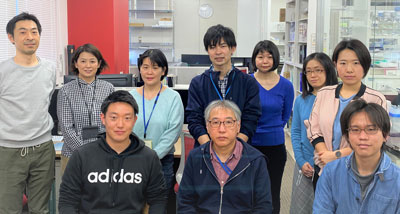 image of Fujiwara and lab members