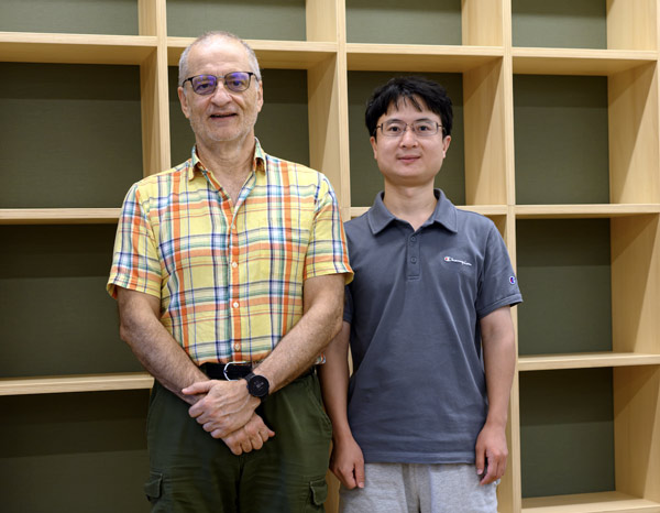 Picture of Franco Nori and Deng-Gao Lai